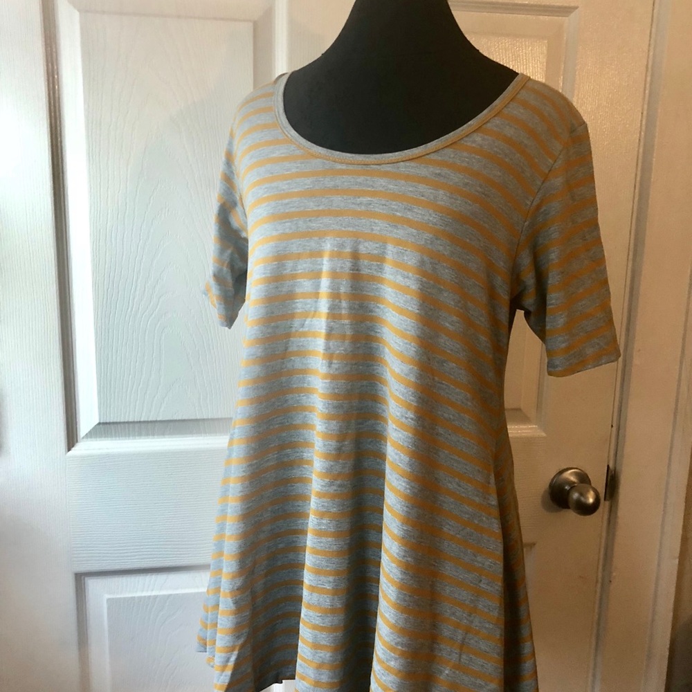 EUC Lularoe Perfect Tee in Gray/Mustard Stripe